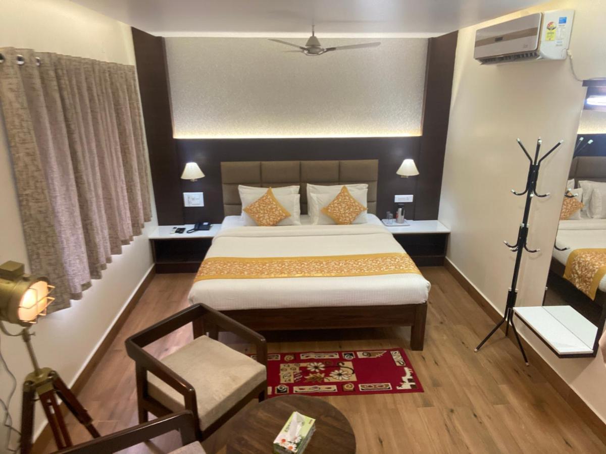 Le Shiv Executive Suite Theni Esterno foto